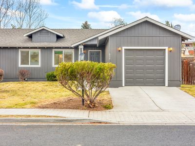832 SE Kierra Pl, Madras, OR, 97741