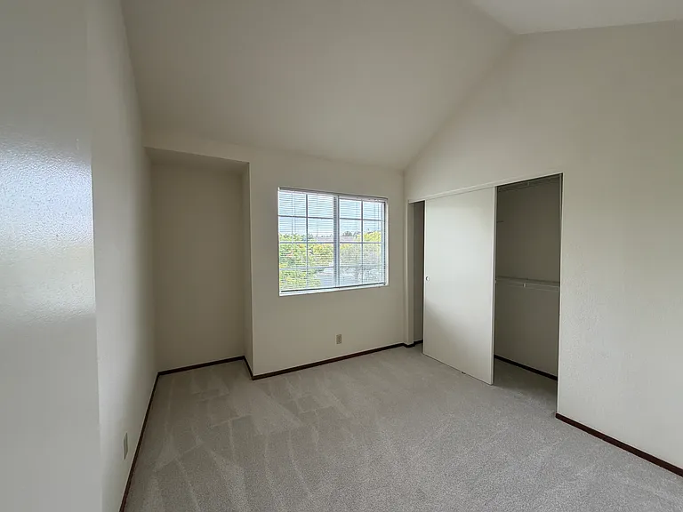 5315 Shattuck Ave — Photo 21