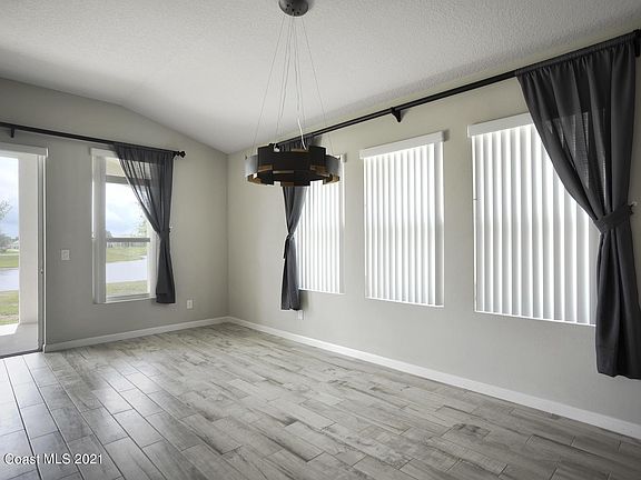 4th image of 4230 Sage Brush Cir