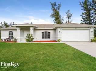 1823 NE 2nd St, Cape Coral, FL 33909