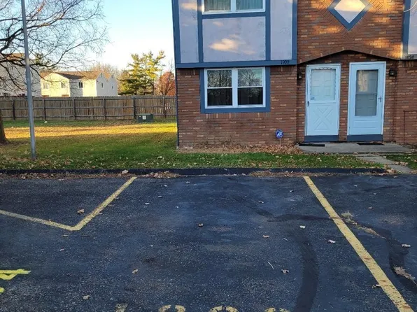 1900 Slaton Ct, Columbus, OH 43235