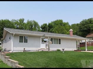 306 W 13th St, Atlantic, IA 50022