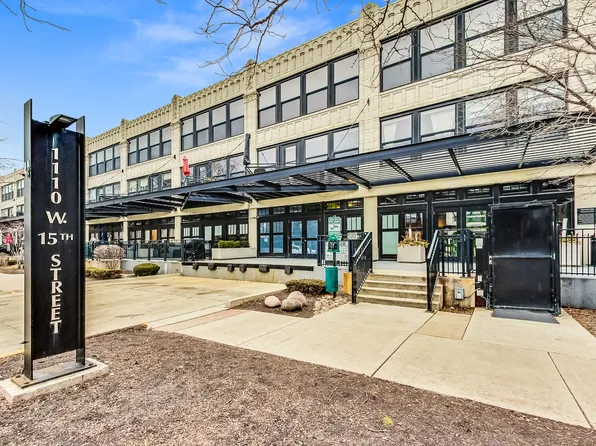 1110 W 15th St Unit 218, Chicago, IL 60608