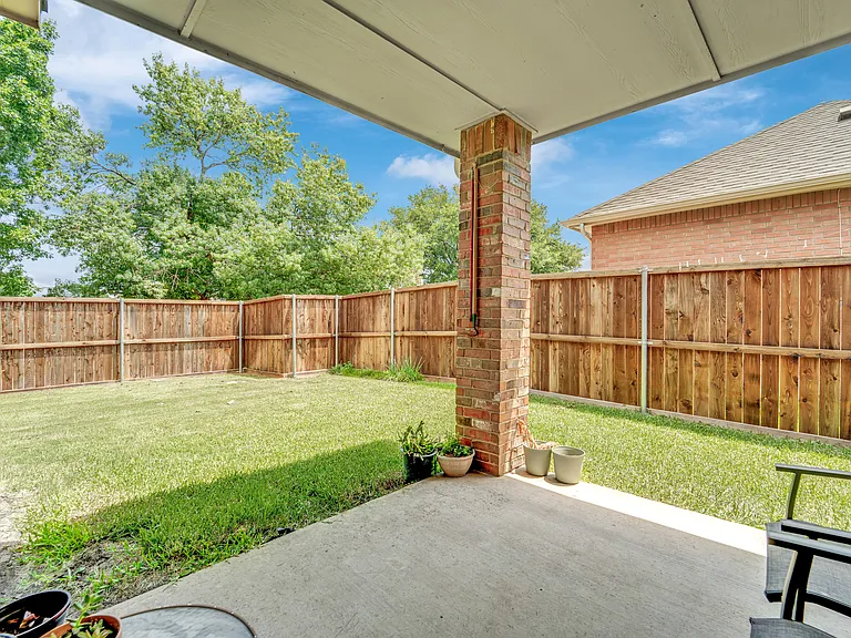 4021 Aldenham Dr — Photo 29