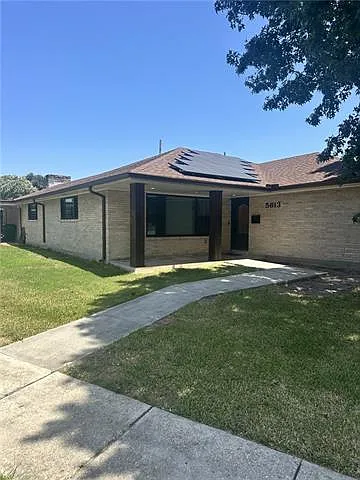 4 bed, 2.5 bath, 2269 sqft, $2,500 — Photo 1