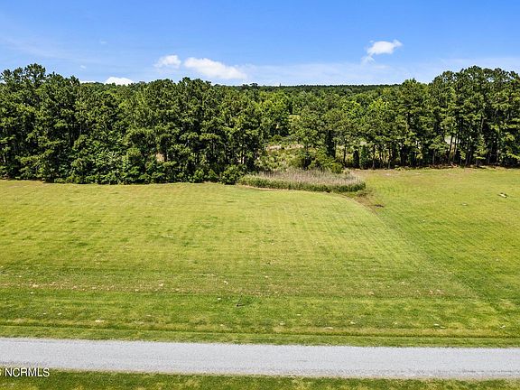 2nd image of 5 N Creek Drive