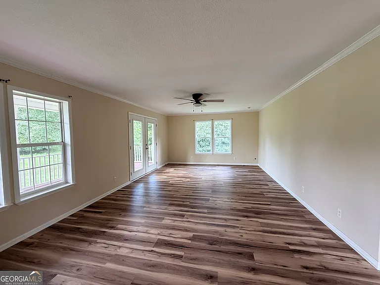 3058 E 166th Hwy — Photo 4