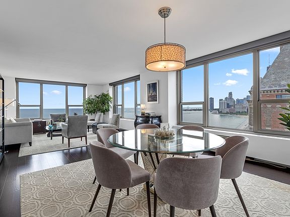 4th image of 1550 N Lake Shore Dr APT 18B
