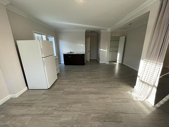 4th image of 4700 W Flagler St #2F