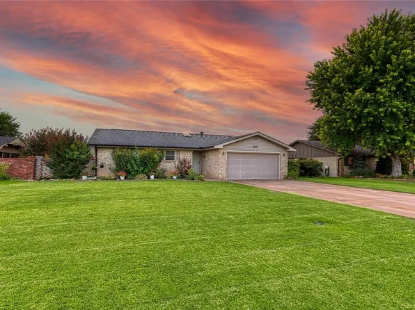 903 N Peace Ave, Elk City, OK 73644