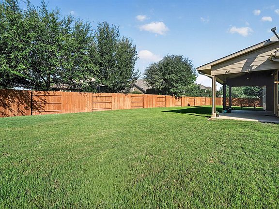 5th image of 3225 Park Springs Loop