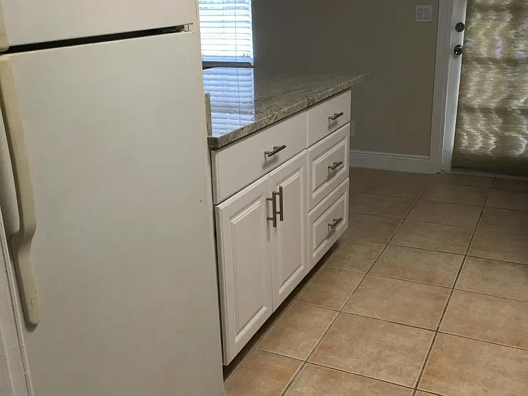 107 NE 17th Ave #1 — Photo 14
