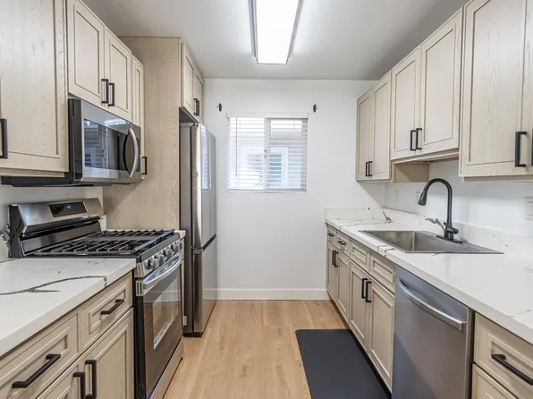 1220 Seacoast Dr Unit 15, Imperial Beach, CA 91932