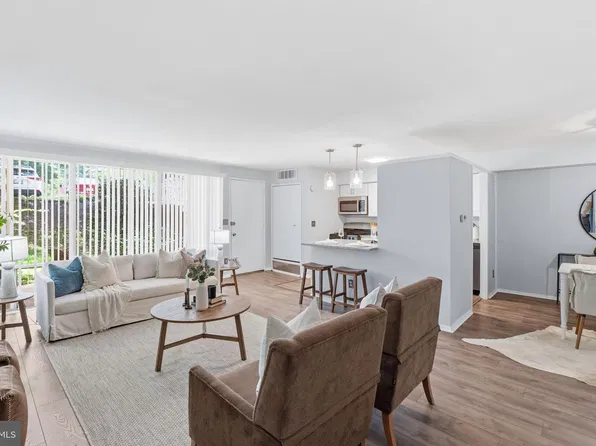 7561 Spring Lake Dr APT B2, Bethesda, MD 20817