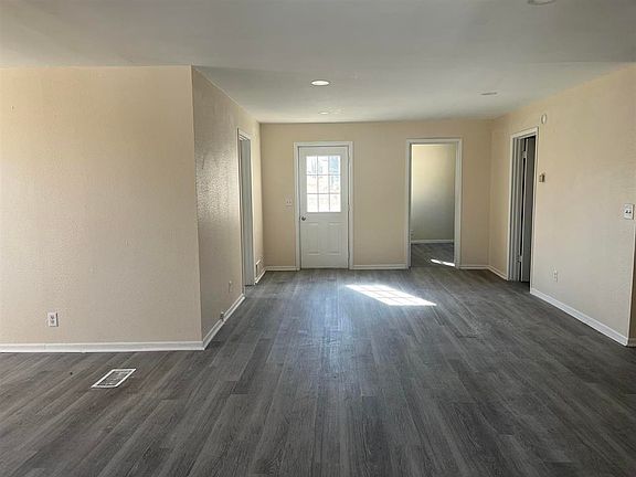 3rd image of 458 S Float Ave