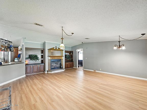 4th image of 13756 GERONA Drive N