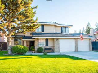 7121 Yuma Way, Bakersfield, CA 93308