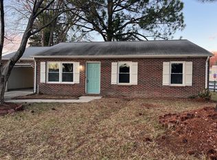 91 Corbin Dr, Hampton, VA 23666