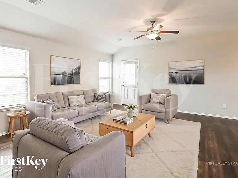 14005 Lake Crescent Dr — Photo 3