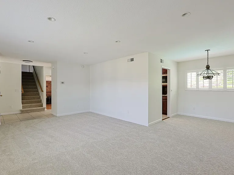 7517 Melotte St — Photo 6