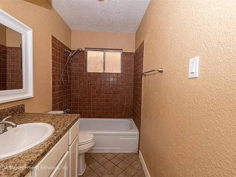 12834 Timothy Dr — Photo 11