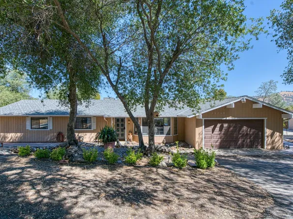 43739 Wells Rd W, Coarsegold, CA 93614