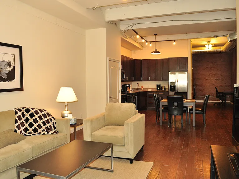 Frankford Lofts — Photo 10