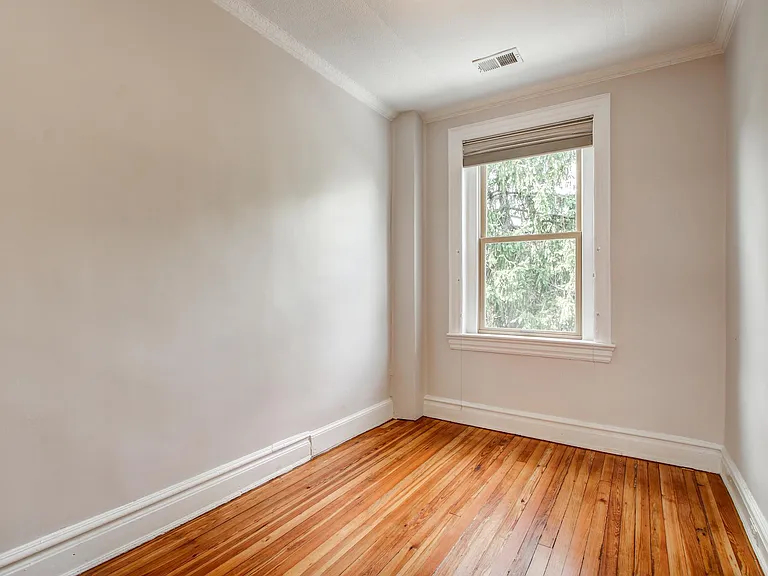 2nd floor BR1