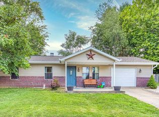 2932 S Market Pl, Bloomington, IN