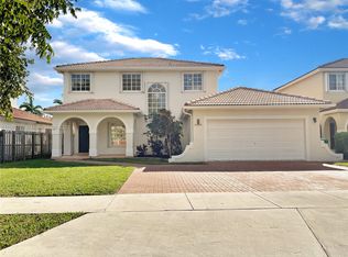 15944 SW 99th St, Miami, FL 33196