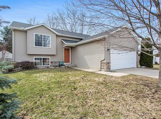 2272 Baldwin St, Jenison, MI 49428