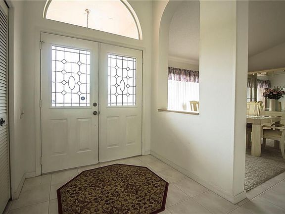 3rd image of 8736 Ashbury Dr