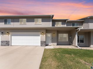 3003 S Broek Dr, Sioux Falls, SD 57106
