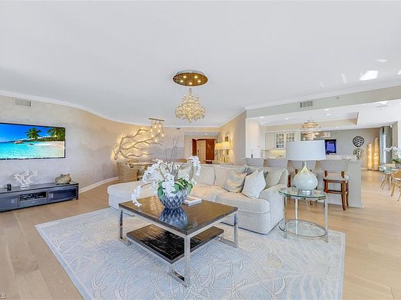 3rd image of 9235 Gulf Shore Dr APT 501