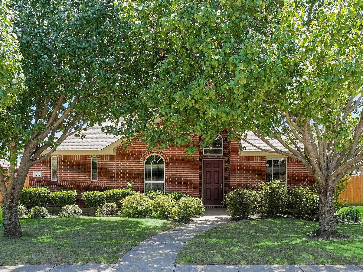 Building Photo - 1612 Balboa Ln