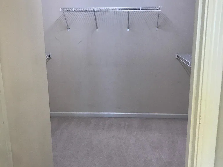 10212 Garmoyle St — Photo 12