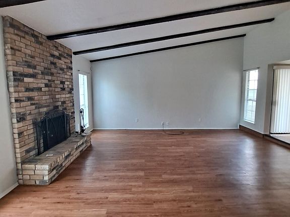 2nd image of 7410 Oakmore Dr