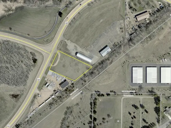 Xxx Chaska Blvd, Chaska, MN 55318