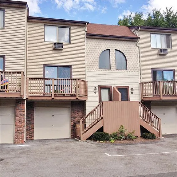 60 Lawn Ave #24 — Photo 1