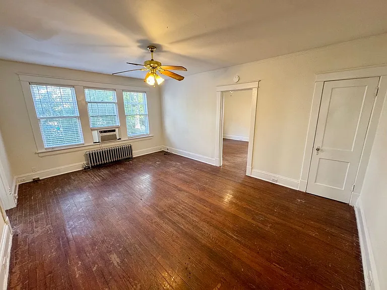 705 W Morgan St — Photo 9