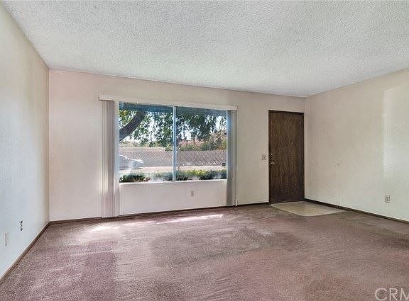 3rd image of 4158 Mountain Dr
