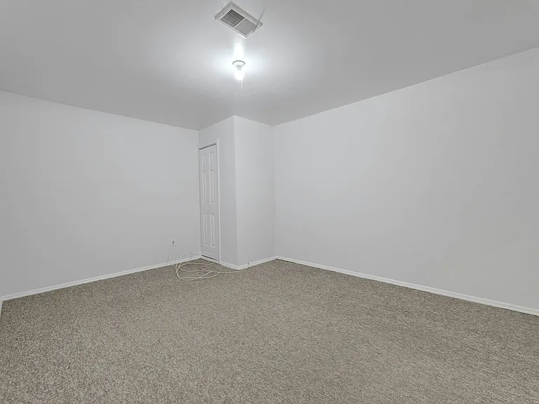 2198 Kent Ct #2198 — Photo 17