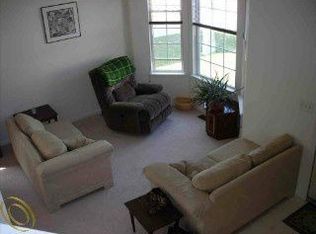 15051 Western Valley Dr, Holly, MI 48442