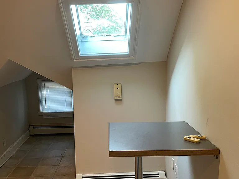 251 Whiting Ln #3 — Photo 8