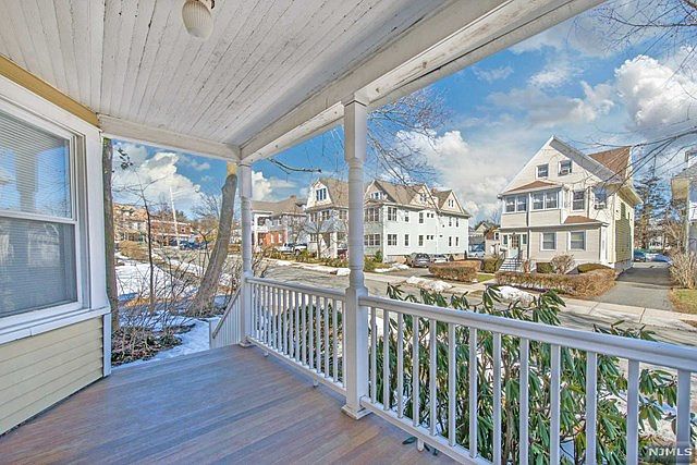 1st image of 76 Montague Pl #3