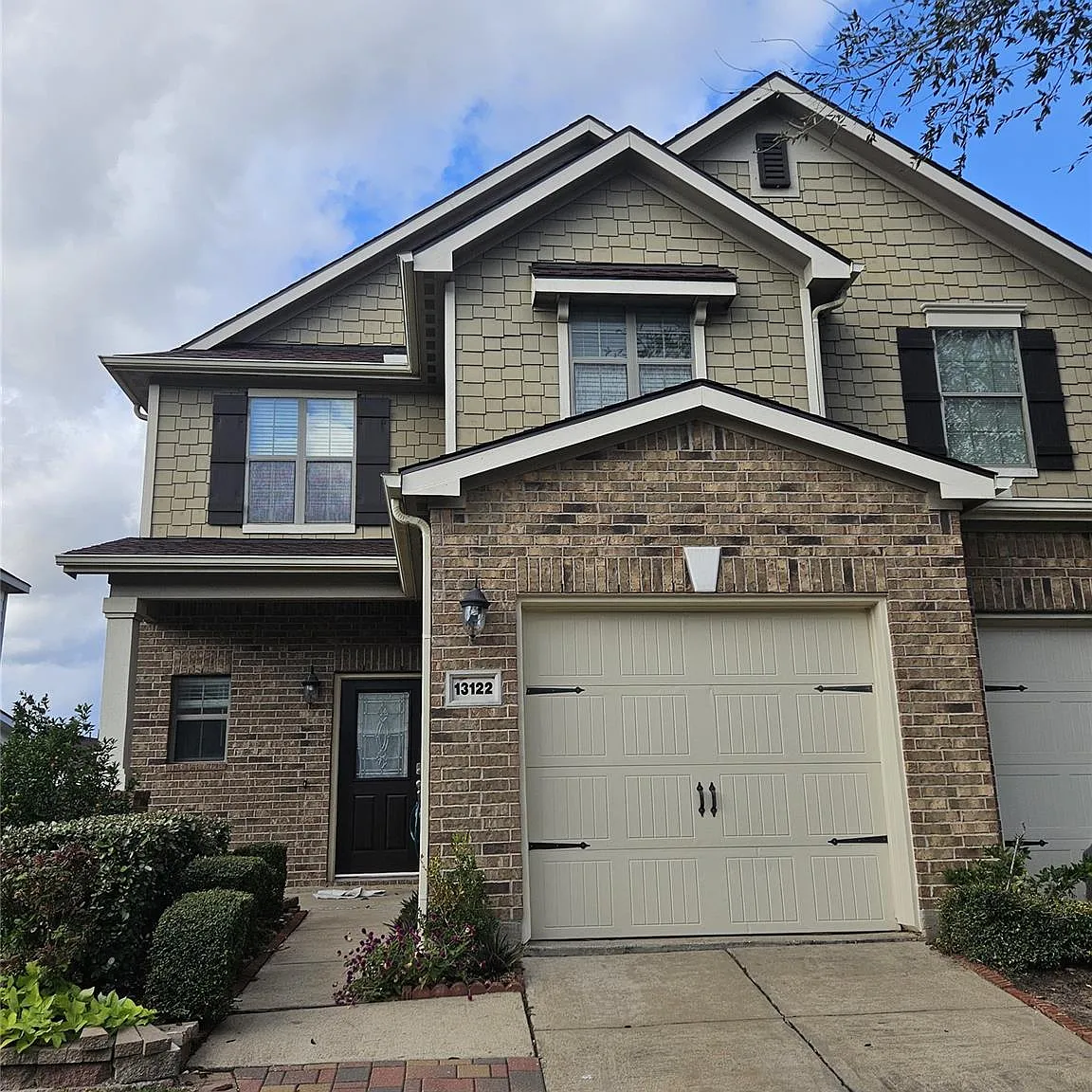3 bed, 2.5 bath, 1532 sqft, $2,000 — Photo 3