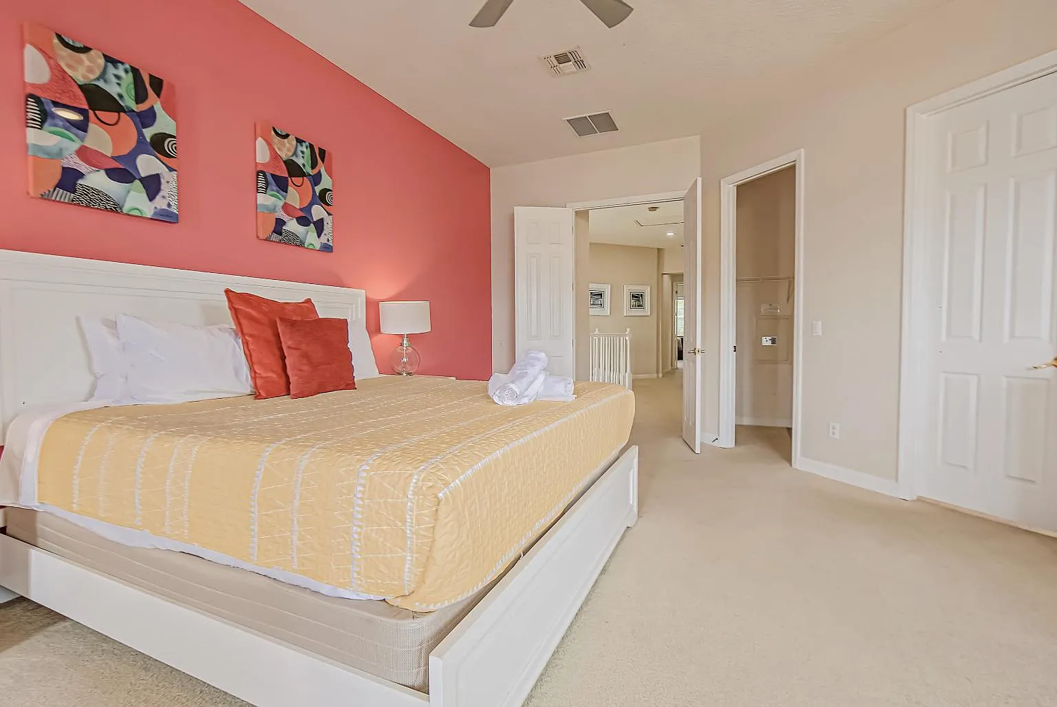 4 bed, 4.0 bath, 2700 sqft, $1,473 — Photo 2
