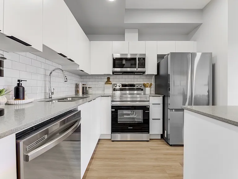 5394 Admiral Girouard St NW — Photo 7