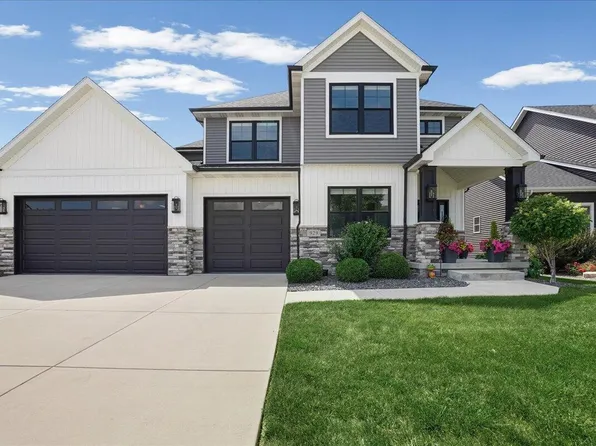 929 Galway St, Crown Point, IN 46307