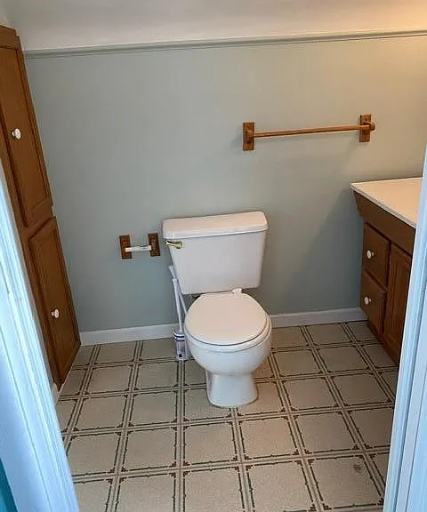 825 N Edison Ave — Photo 21